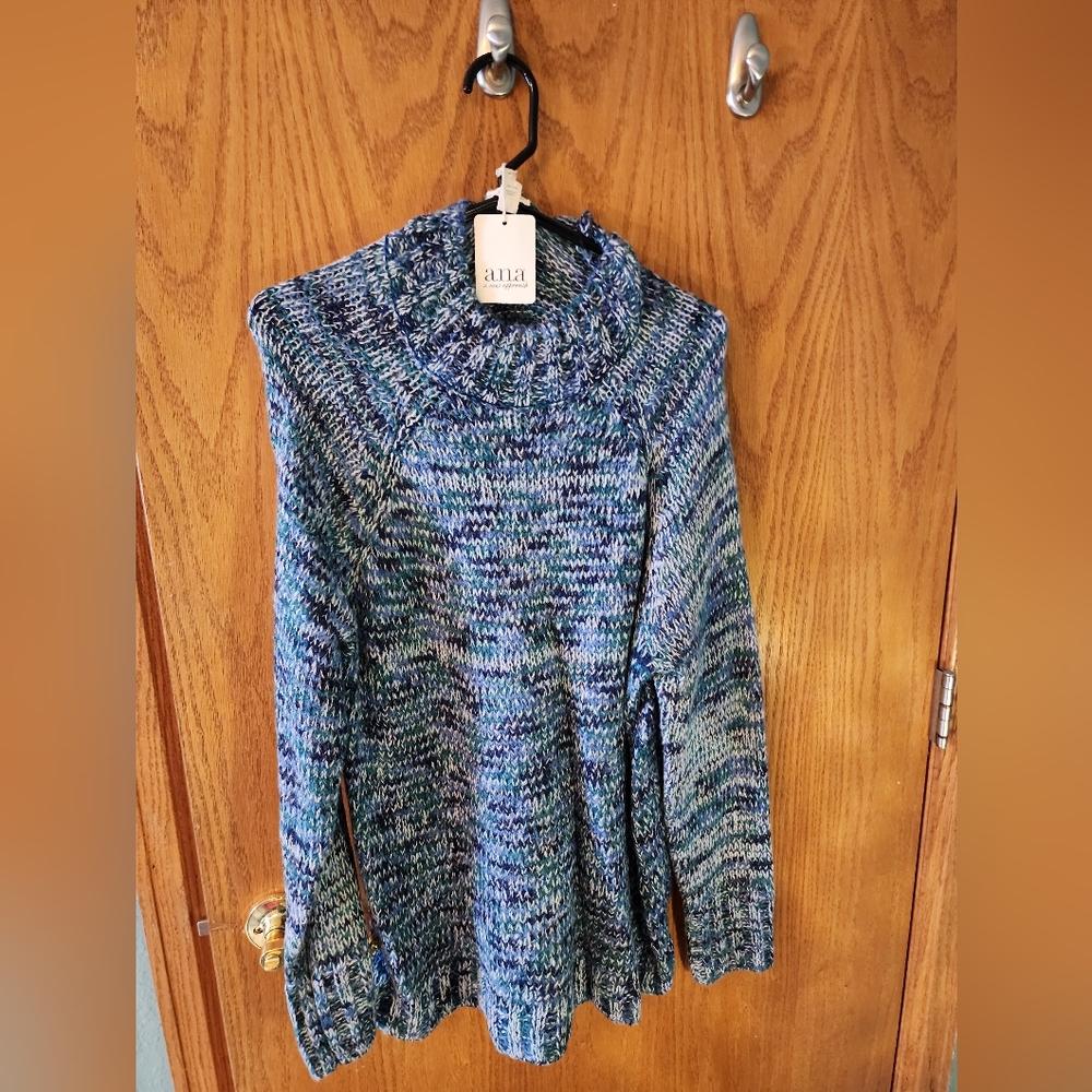 A.N.A  Women's Blue Marled Sweater Size Xl. Never Worn. Beautiful Colors